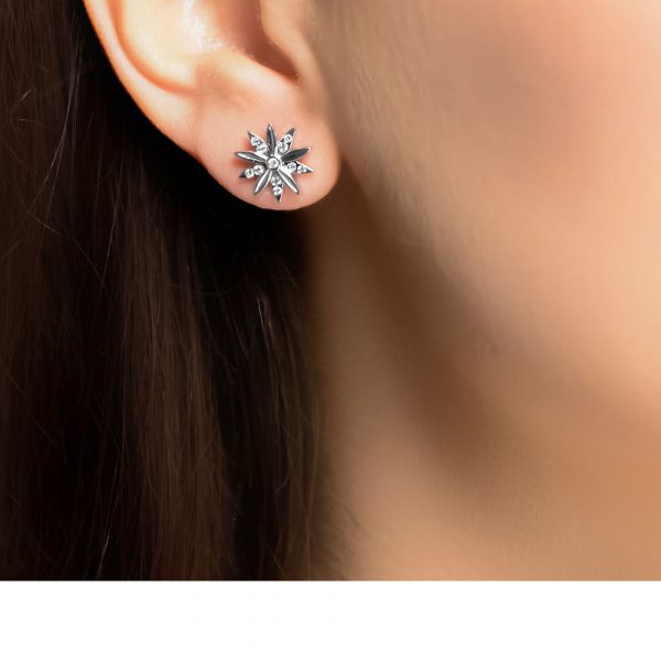 White Gold Diamond Velvet Leaf Stud Earrings