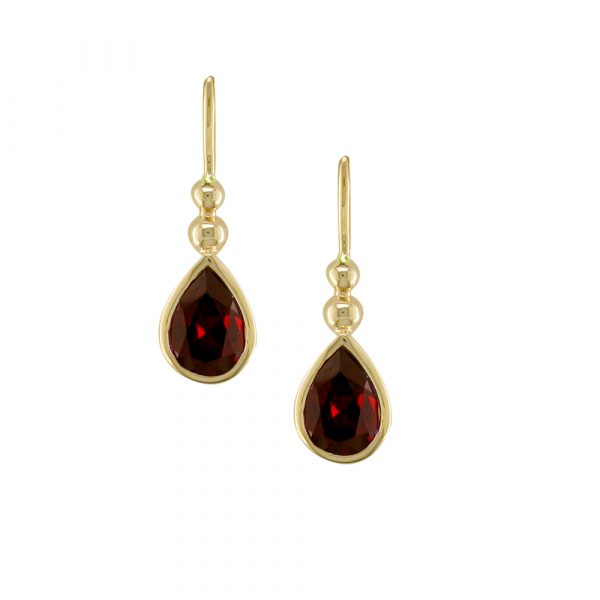 Yellow gold garnet earrings
