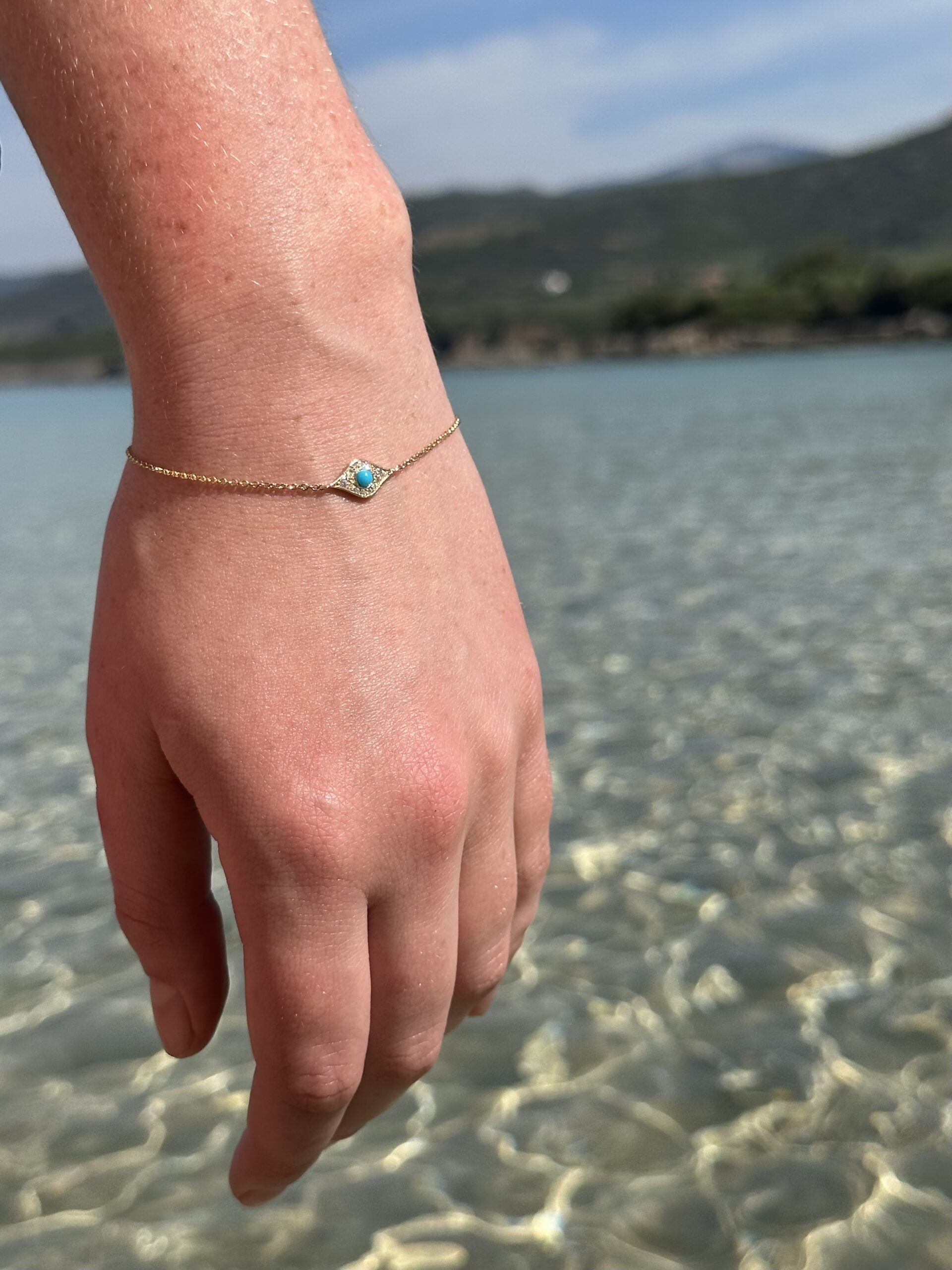 BL112 TQ YG-9ct-yellow-gold-turquoise-diamond-evil-eye-bracelet (14)
